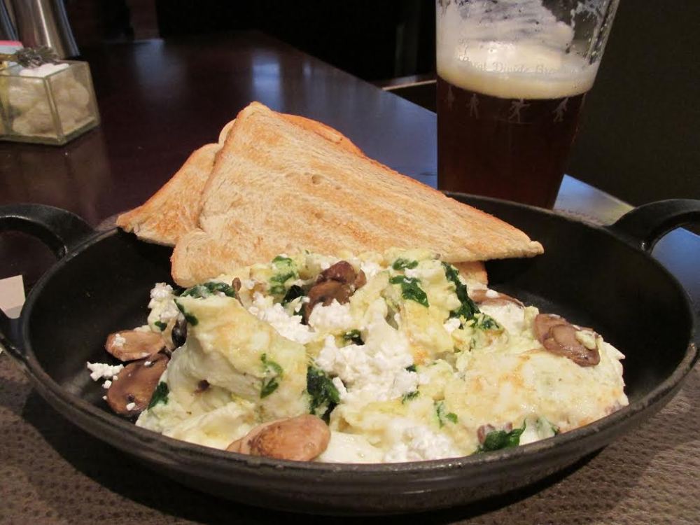 Scrambled egg whites with spinach, mushrooms, & Haystack Mountain goat cheese (normally comes with tomatoes too but I omitted them).